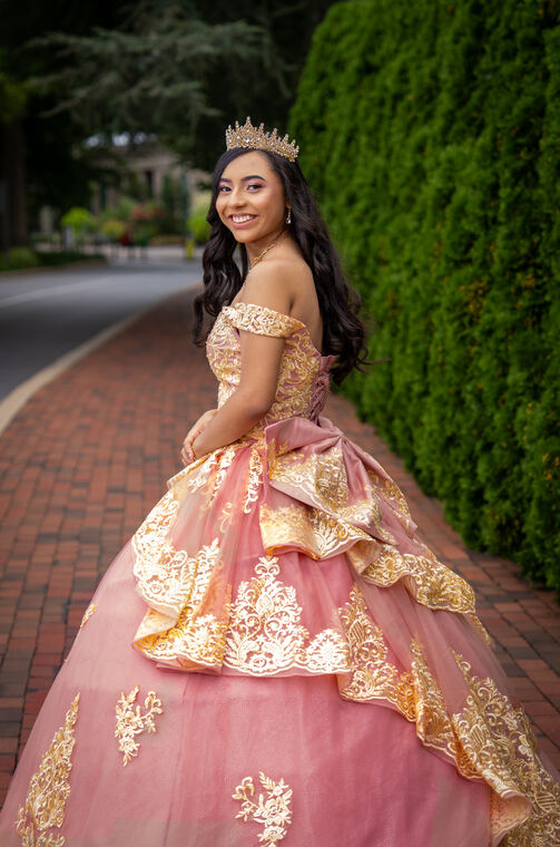 Quincea&ntilde;era portrait session photographed by JCF Timeless